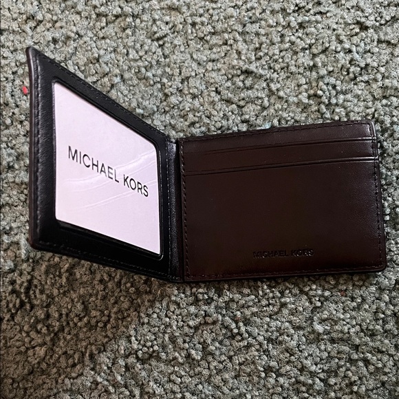 Michael Kors Black Card Holder - Picture 2 of 2